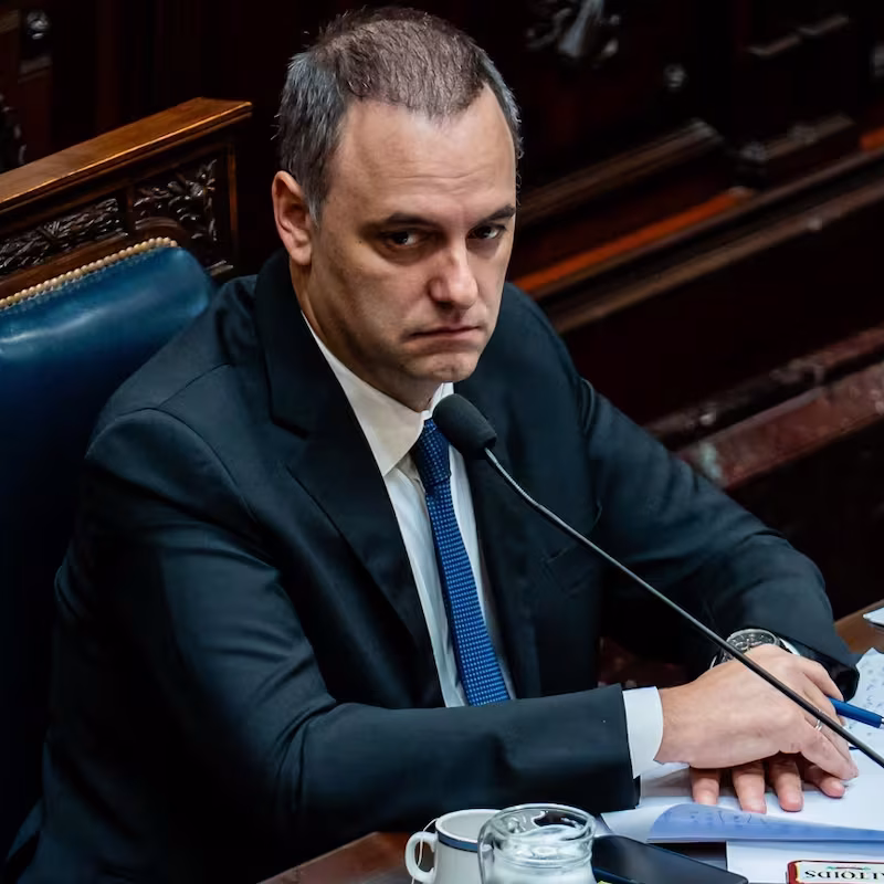 La Justicia le dio más plazo a Manuel Adorni para justificar su patrimonio