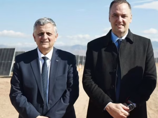 Manuel Adorni renunció al directorio de YPF